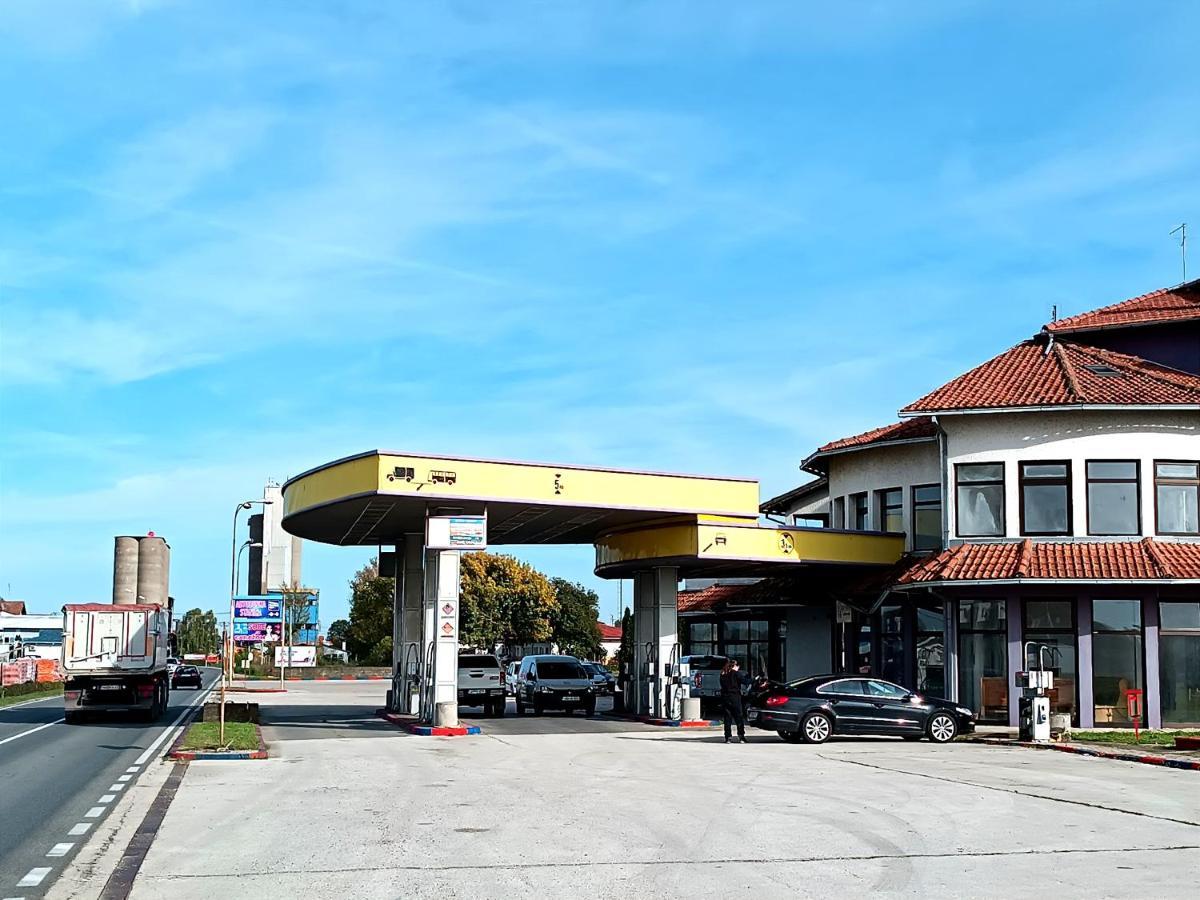 Bosanski Samac Motel Gas-Petrol Samac المظهر الخارجي الصورة